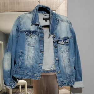 Cropped denim jacket